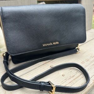 Michael Kors Elegant Black Crossbody Bag